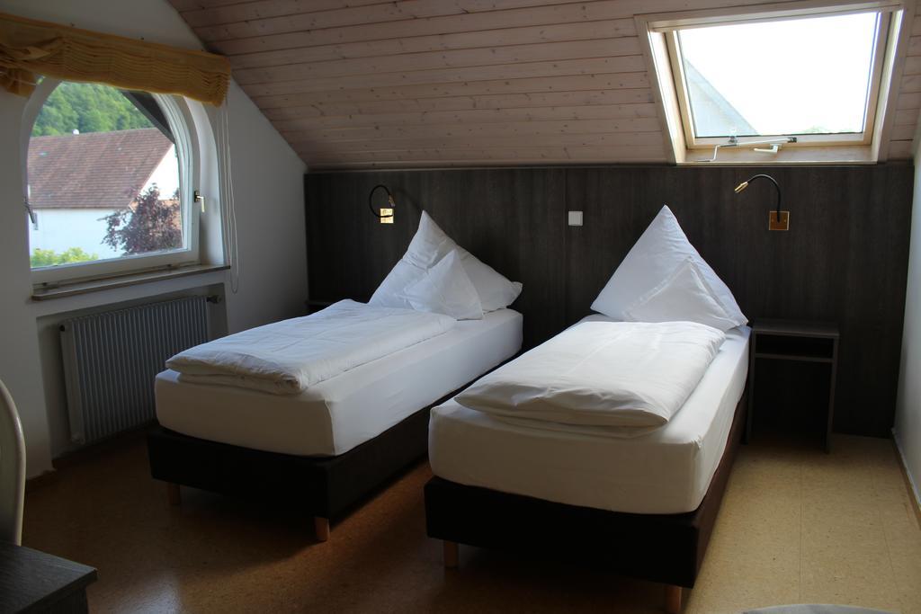 Hotel Gasthof Roessle Rottenburg am Neckar Bagian luar foto