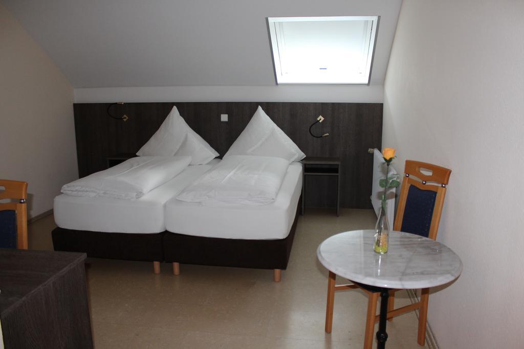 Hotel Gasthof Roessle Rottenburg am Neckar Bagian luar foto