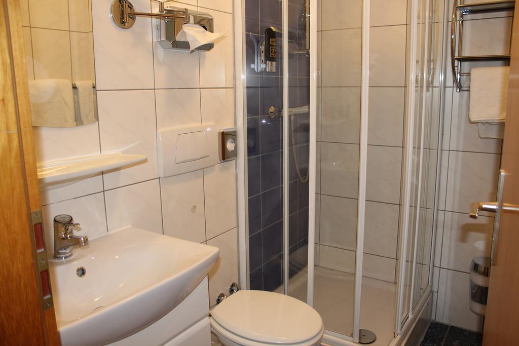 Hotel Gasthof Roessle Rottenburg am Neckar Bagian luar foto
