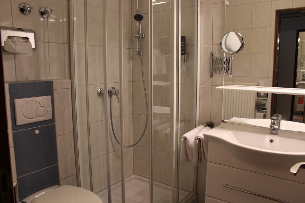 Hotel Gasthof Roessle Rottenburg am Neckar Bagian luar foto