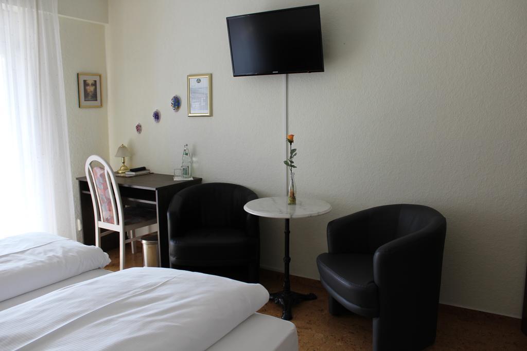 Hotel Gasthof Roessle Rottenburg am Neckar Bagian luar foto
