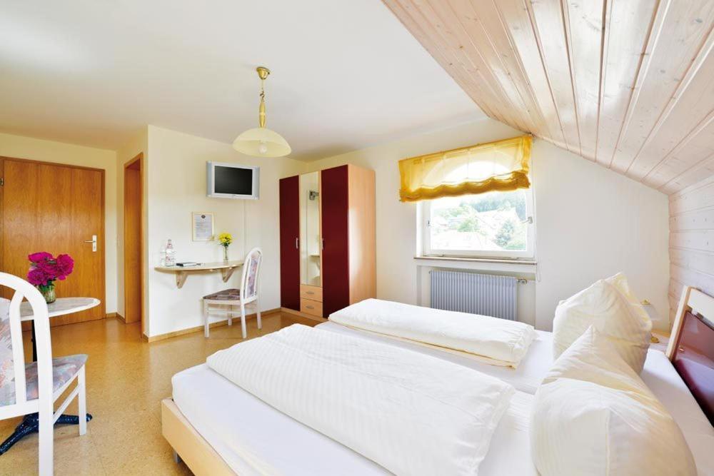 Hotel Gasthof Roessle Rottenburg am Neckar Ruang foto